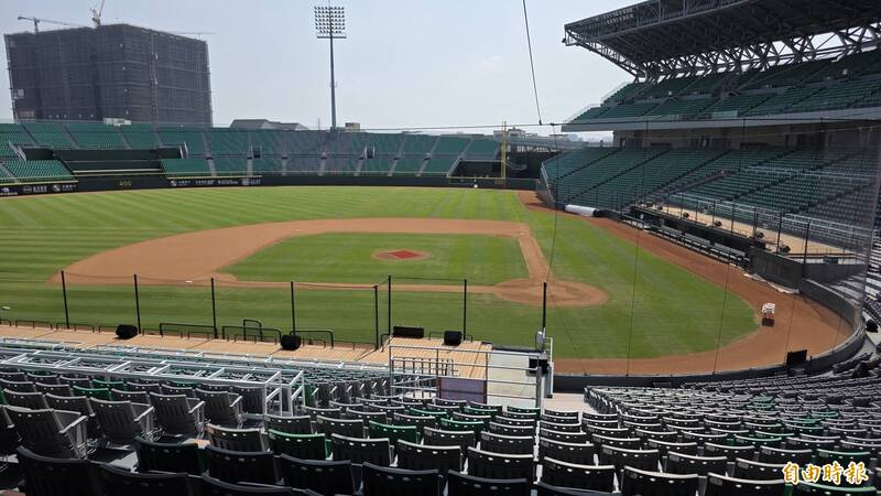 亞太棒球場爭議沒有「誰對誰錯」 平衡公共治理與球團運作是關鍵