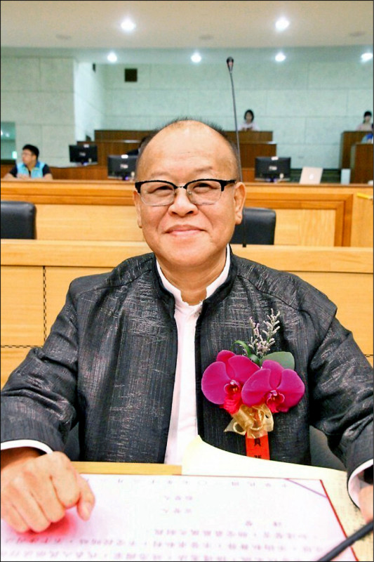 施壓衛生局 助廠商減罰逾500萬 嘉縣議長張明達收禮喬罰單 起訴