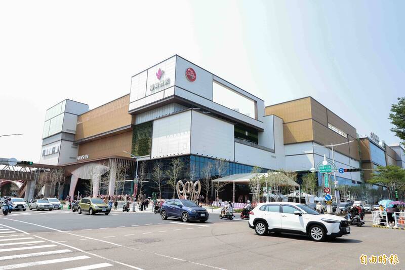 漢神洲際首日出包 「廁所驚魂」門鎖掉險受困門鎖脫落 警鈴狂響