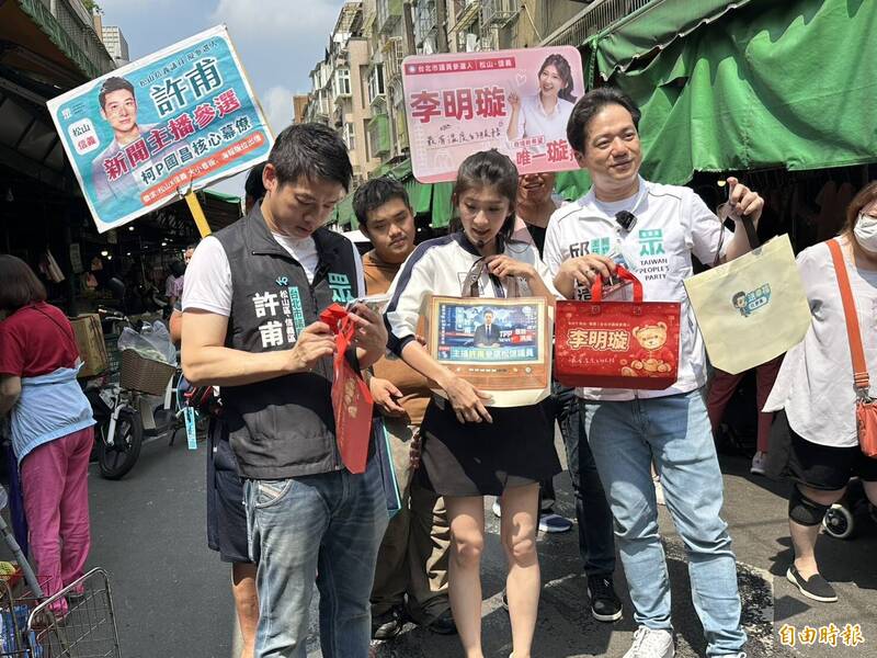 尷尬！楊智伃撞見李明璇刻意閃 李明璇只與許甫合照