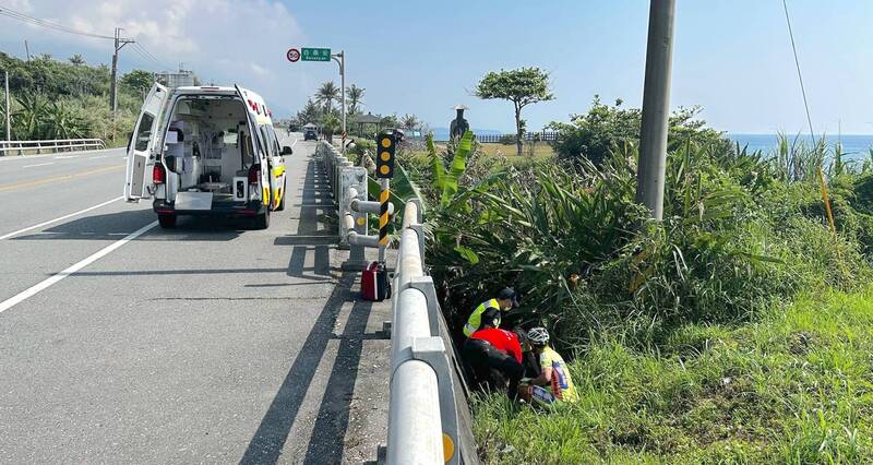 台東青少年運動競賽傳意外 騎自行車連車帶人摔下玉長公路邊