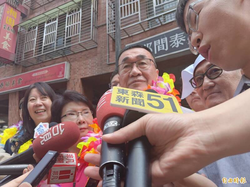 新北藍白合 李四川:4月底一定會有結果