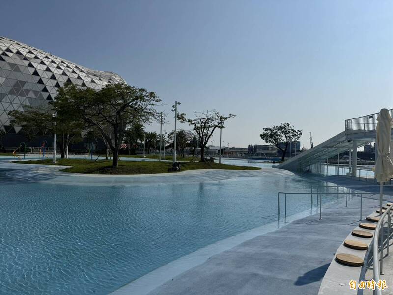 高雄最Chill的玩水地點 星光公園戲水區力拚5月開放