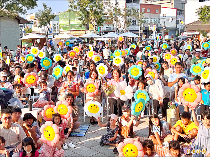 屏東勝利星村春日派對 「花花世界」親子同歡