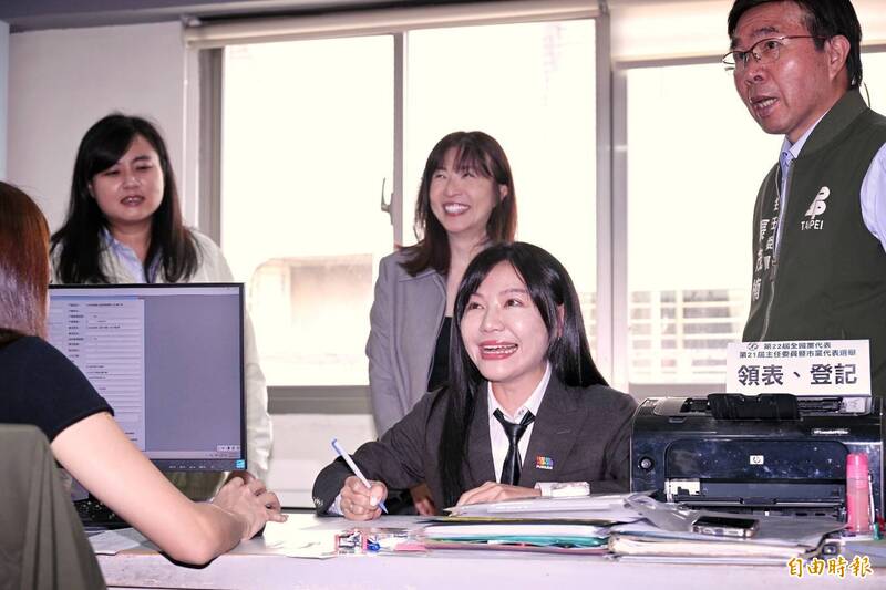 吳沛憶登記參選民進黨北市黨部主委 提黨務革新、全力輔選