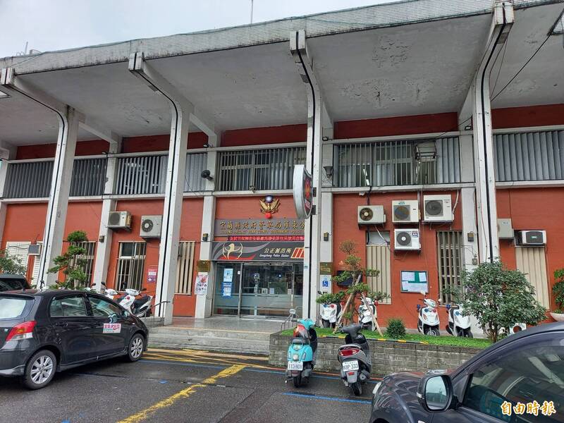 宜縣駕訓班教練被控熊抱女學員 警依違反性騷擾防治法送辦