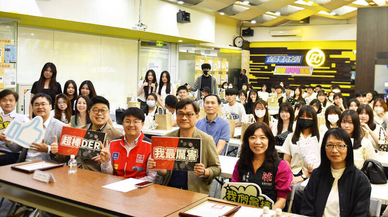 全國新零售競賽 最大贏家新竹高商抱走1、2名等多獎項