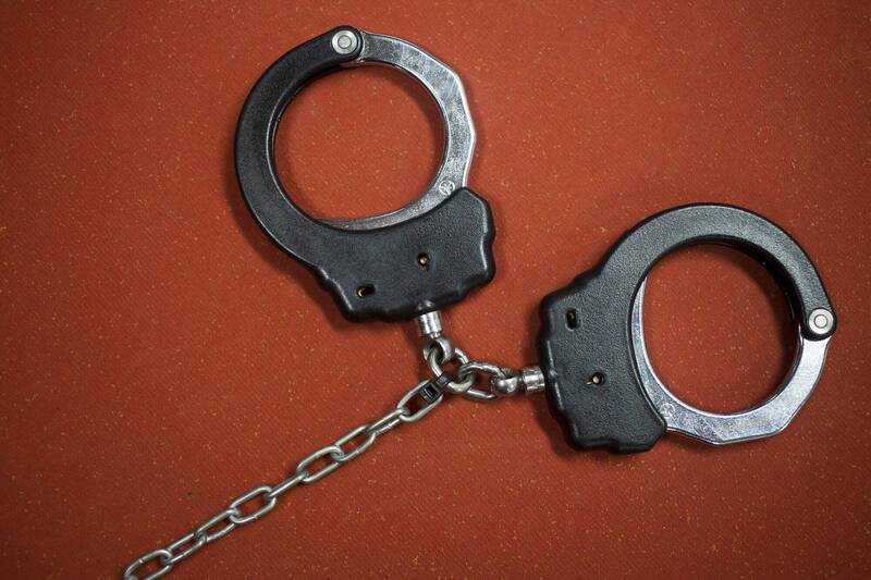 恐怖中國!湖南民眾反映路燈不亮 黨委上門威脅拘留15天