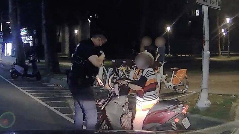 高雄八旬老婦失聯9小時警半夜尋獲喊「要回家、肚子餓」