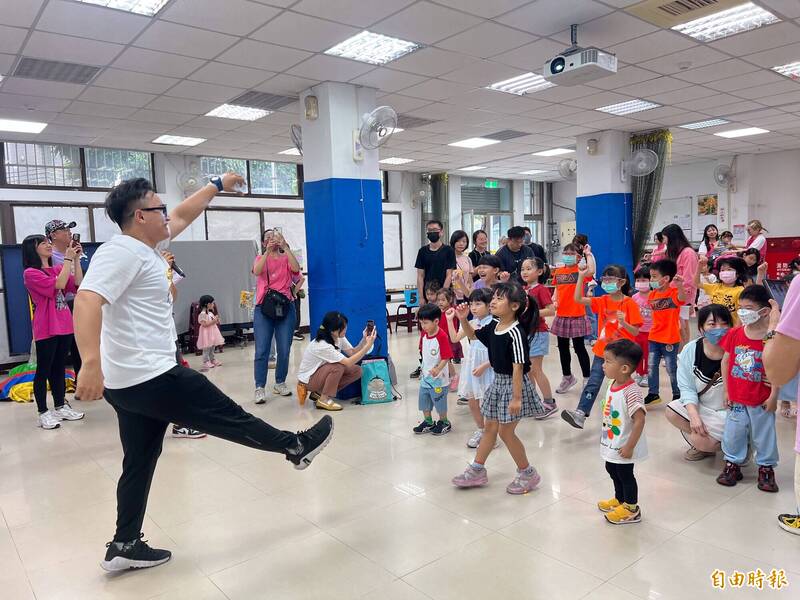 新北愛小孩 居家托育作伙來 寄養家庭受邀共築社區照顧網