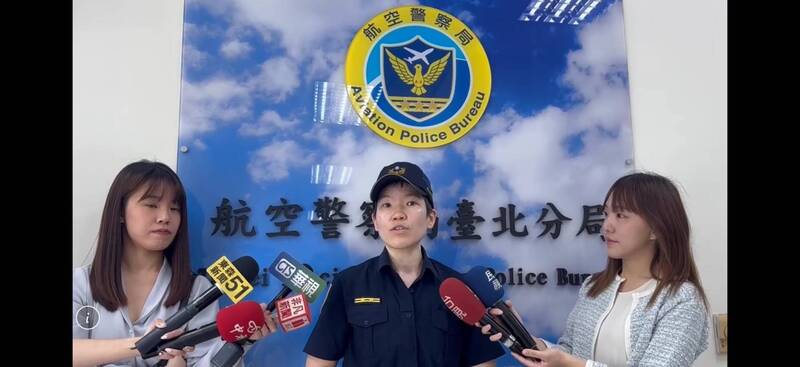 誇張!男子騎YouBike進航廈大廳飆速 最高恐挨2.5萬元罰鍰