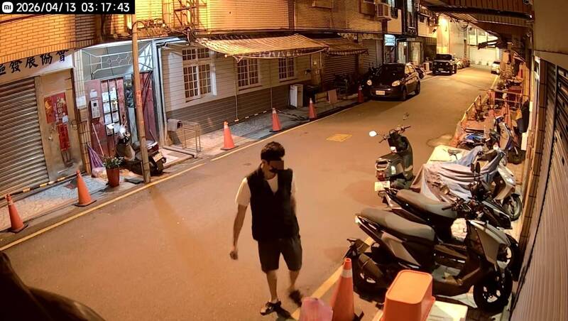 羅東行動餐車忘鎖門 宵小行竊還偷戴鴨舌帽從容離去