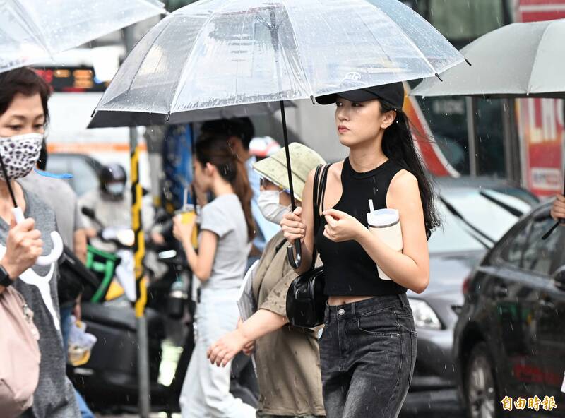 週三出門帶把傘!北台灣迎短暫雨 中南部上看32度