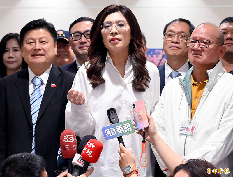 鄭麗文6月訪美安排的層級 軍購「怎麼過」是最大因素