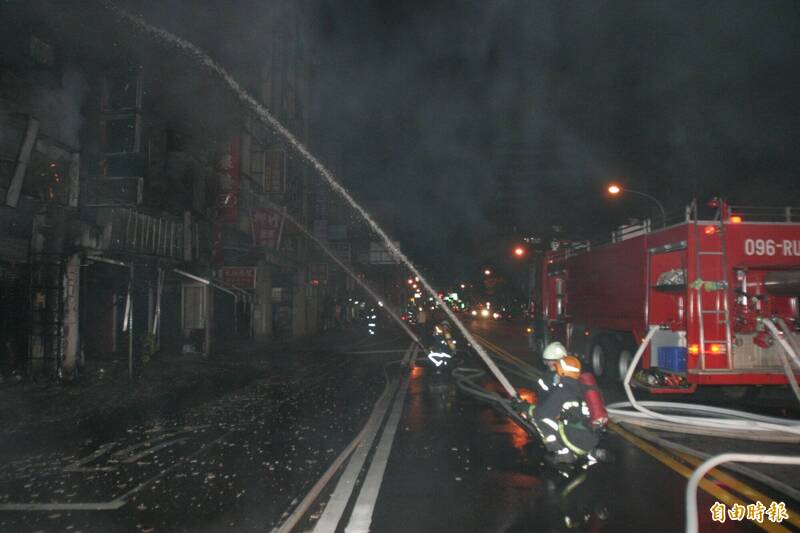 環東、南門市場火災燒出公安隱患 民代批6公營市場未建立防火管理制度 質疑市府如何要求民營市場