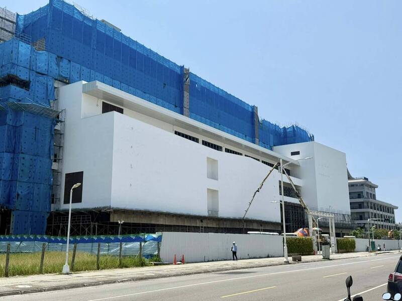 LaLaport高雄外牆現身 拚今年第4季開幕