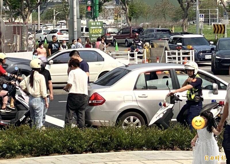 漢神洲際周遭5天10起車禍 「外野VIP席」續開看職棒