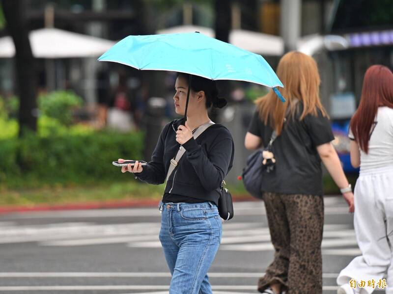北海岸晚間防大雨襲擊 全台週四短暫陣雨