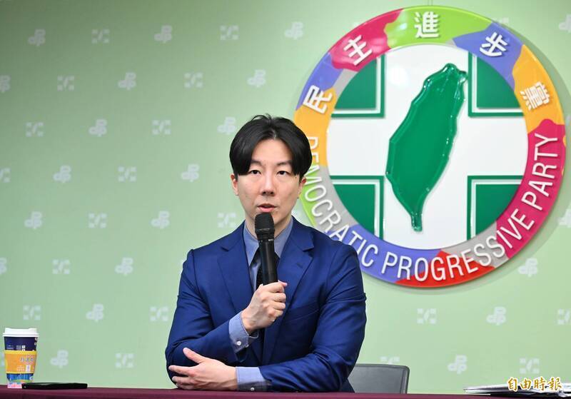 李乾龍否認被民進黨裝追蹤器 吳崢:治安事件變政治口水栽贓