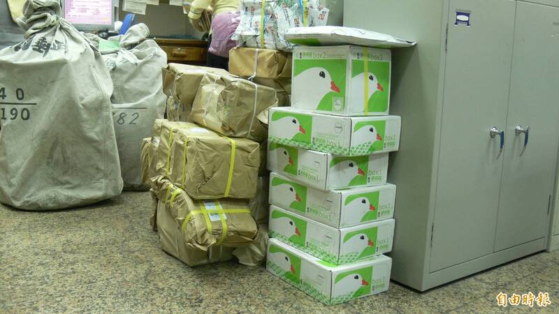 包裹被老鼠吃了！郵局阿北急叩 她以為詐騙得知「真相」笑瘋
