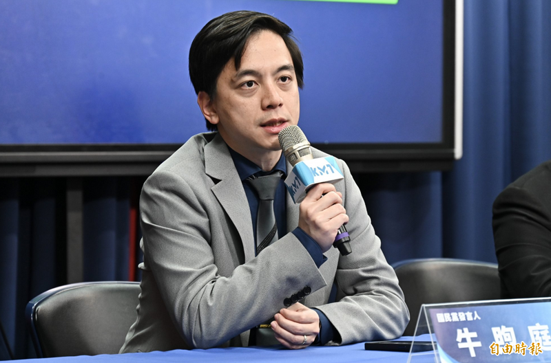 藍委提軍購條例刪「中共」改「國際情勢」 林俊憲諷:乾脆寫好朋友關切