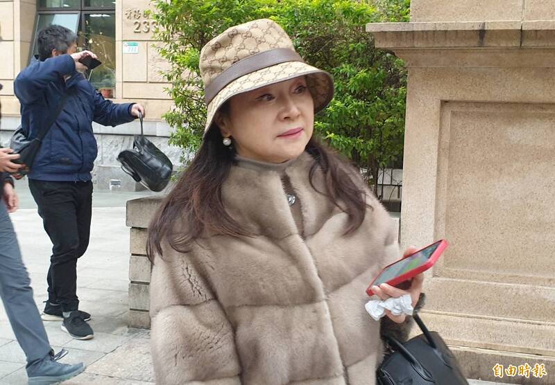 不滿部會約訪一直拖!周玉蔻揚言「回到一線」大鬧記者會