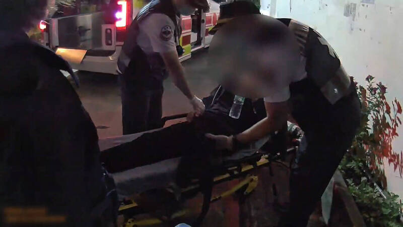 高雄摩鐵傳打架 毒男遭毆受傷還在恍惚