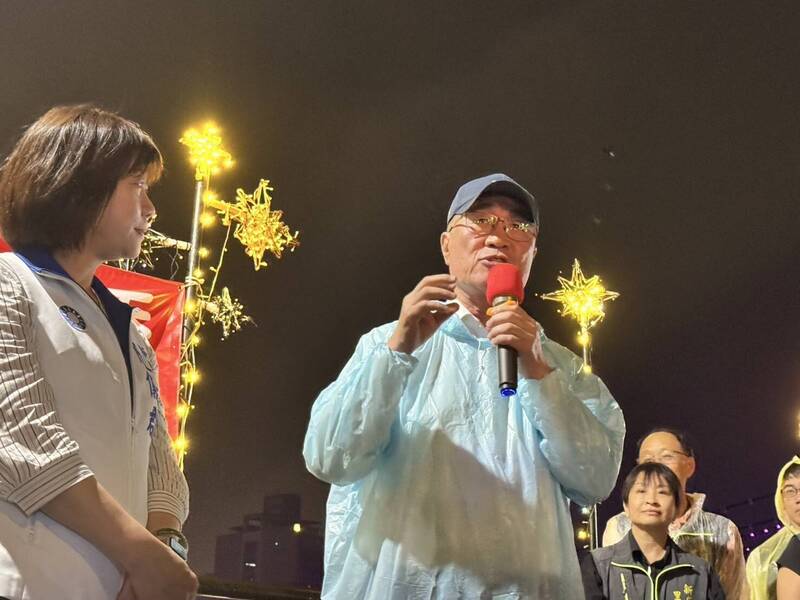 昨出席新店螢火蟲季碧潭熄燈 李四川:將持續推動參與式預算