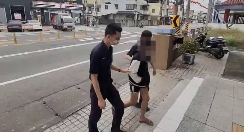 嚇人!屏東詭異女夜闖別人家開燈又放狗 被逮稱酒後失控