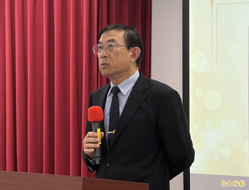 最高檢推新書《台灣法學方法論壇精粹》 邢泰釗盼補強司法論理基礎