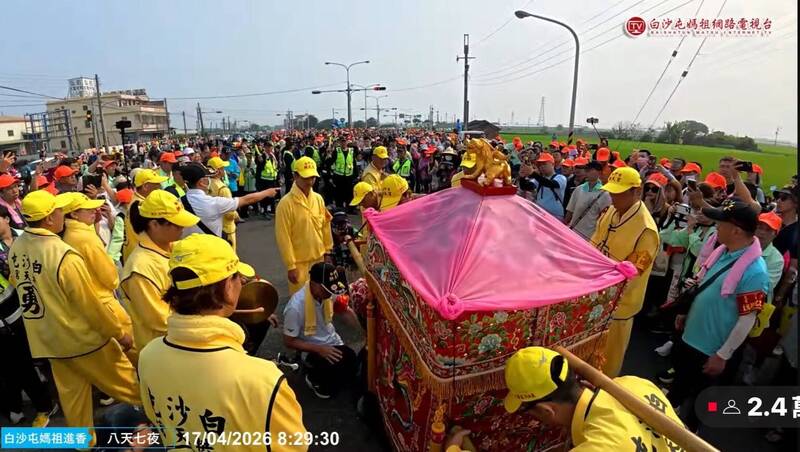 「粉紅超跑」沿台19線狂飆經自強大橋入彰化 信徒：根本急行軍