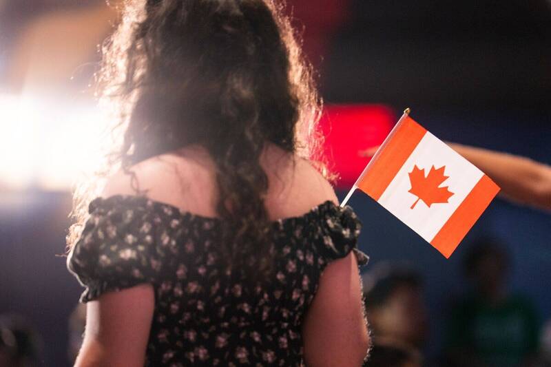 加拿大放寬血統公民資格 美國人翻族譜搶辦第2護照