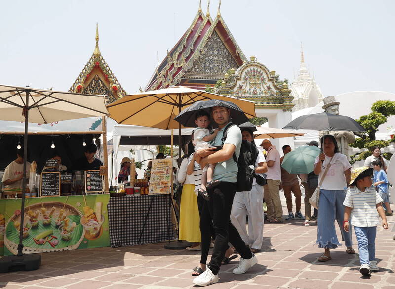泰國免簽名單恐大縮水  砍回57國原因曝光