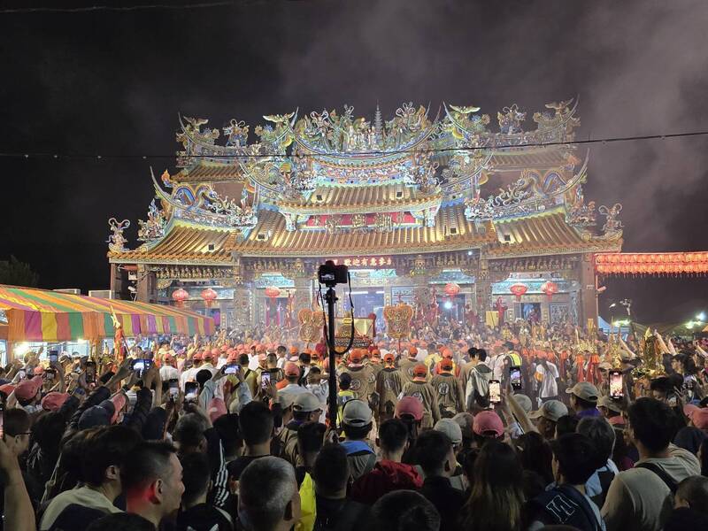 大甲媽遶境回鑾時間提前又延後 信眾笑稱9天8夜變11天