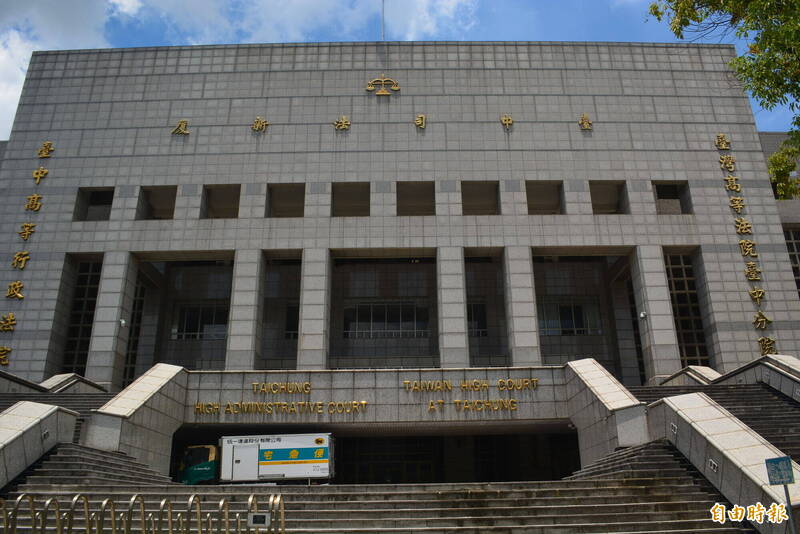 偷拍12歲小女友洗澡照還向4友人兜售   離譜男判3年要關了