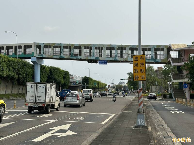 高雄科技執法這路口3個月違規近2千件最多