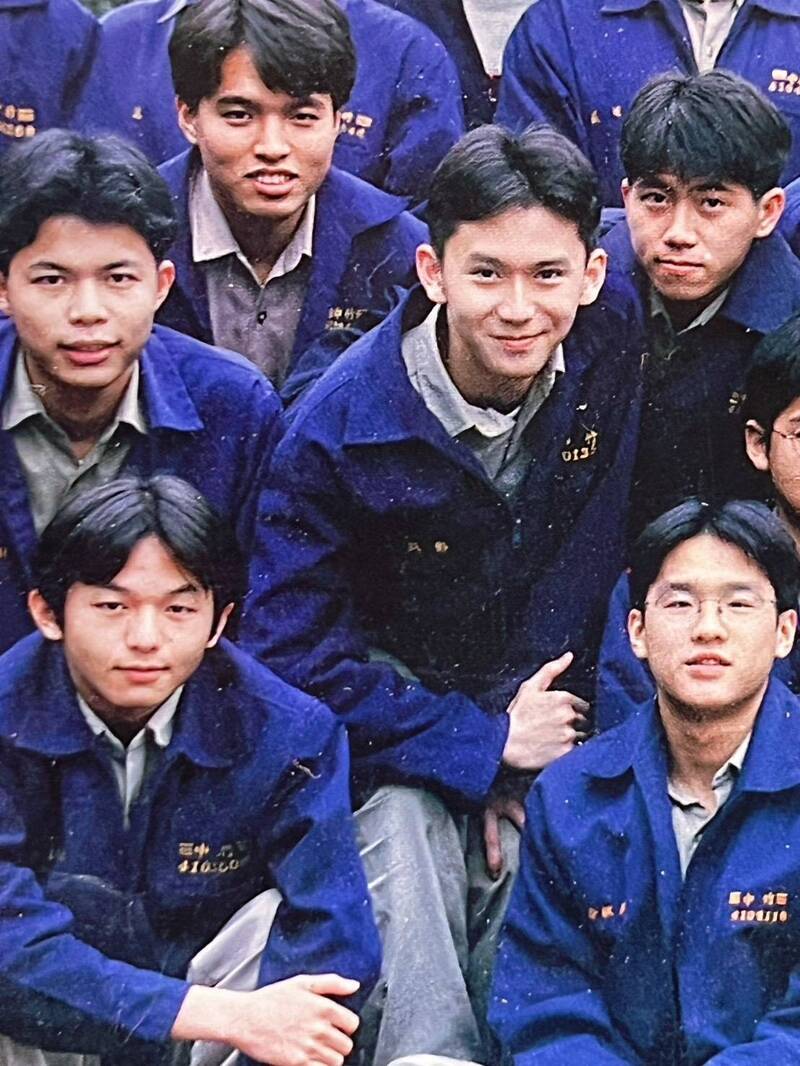 竹北大師講堂推考前衝刺雙師班助攻會考 鄭朝方秀學生照分享聯考撇步