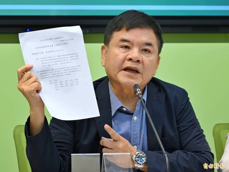 呂禮詩登共艦舔中！ 莊瑞雄轟：在昔日同袍眼裡猶如「神經病」