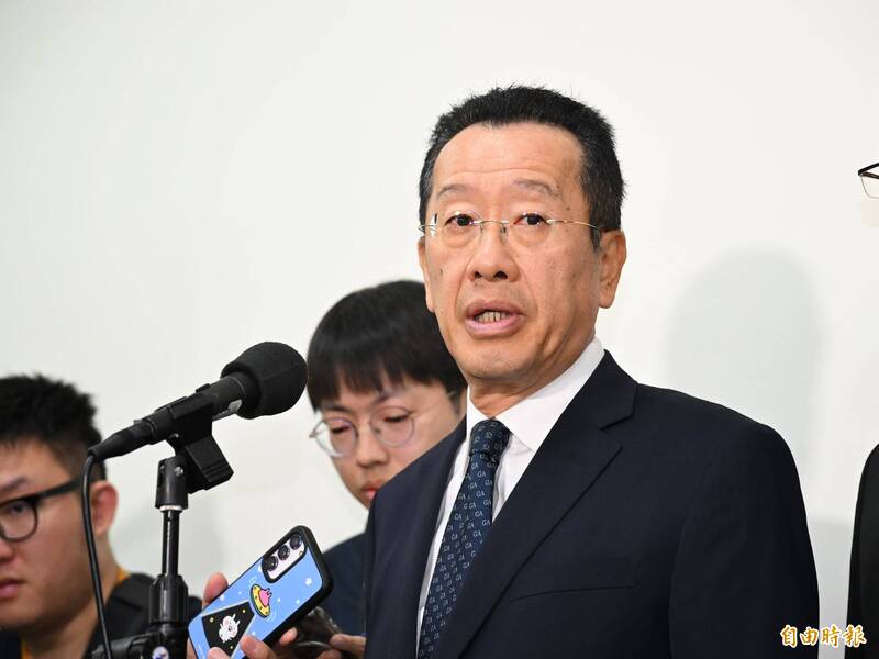 海軍退役少校呂禮詩屢有「媚中」言行卻無法管 顧立雄促立院修法