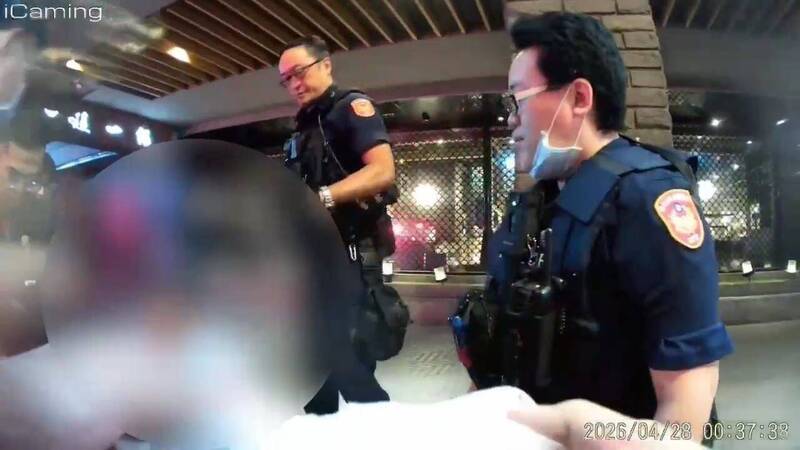 北市知名火鍋店「這一鍋」濺血！ 醉男持酒瓶怒砸自己頭部