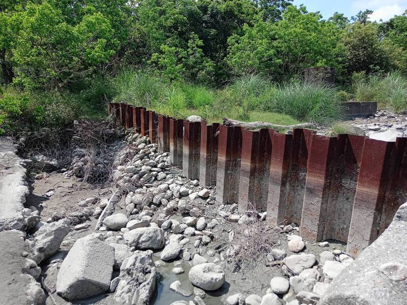 蘇澳新城溪造成魚蝦暴斃鋼板樁將拔除 跨單位守護母親之河