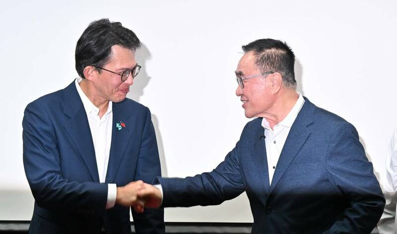 黃國昌「新莊競總」變「川伯」後援會 鄭運鵬開酸：黨格在哪？