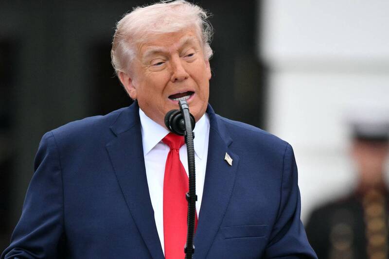 不撤波斯灣封鎖！川普擬長期施壓伊朗 鎖石油出口逼談核