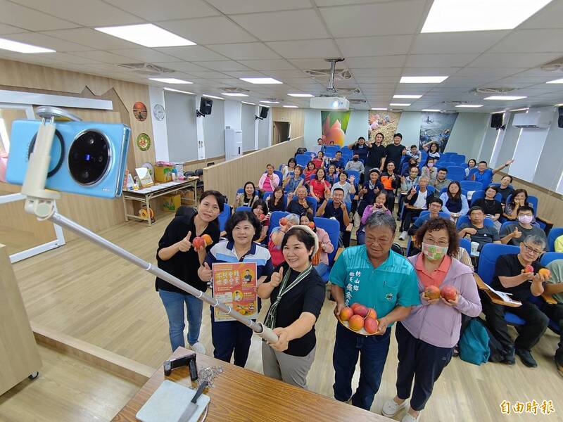 不只會種更要會賣！枋山推電農課程 助芒果、洋蔥搶進網紅商機