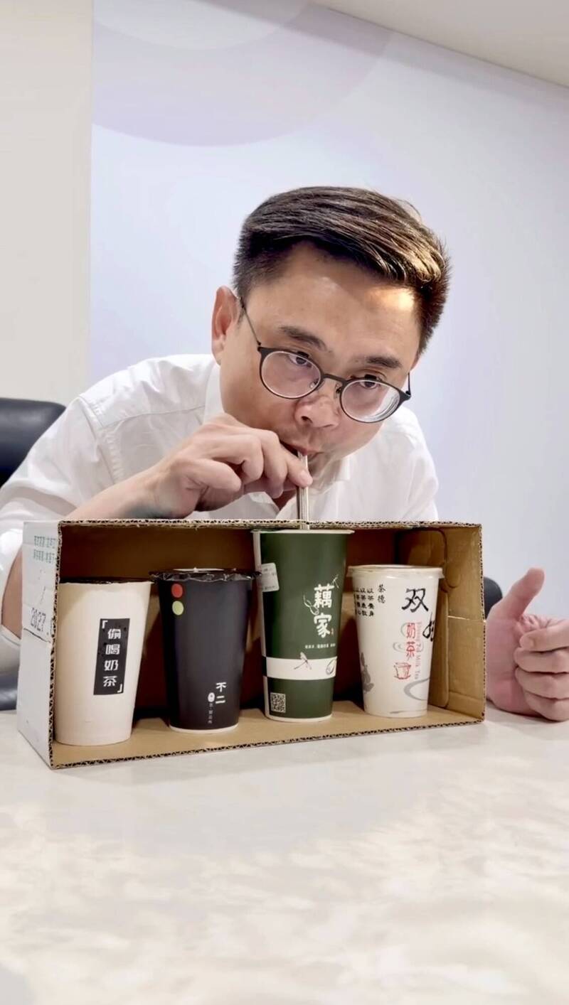 4/30國際珍奶日「盲測」4名店 賴瑞隆：致力讓更多高雄味被世界看見