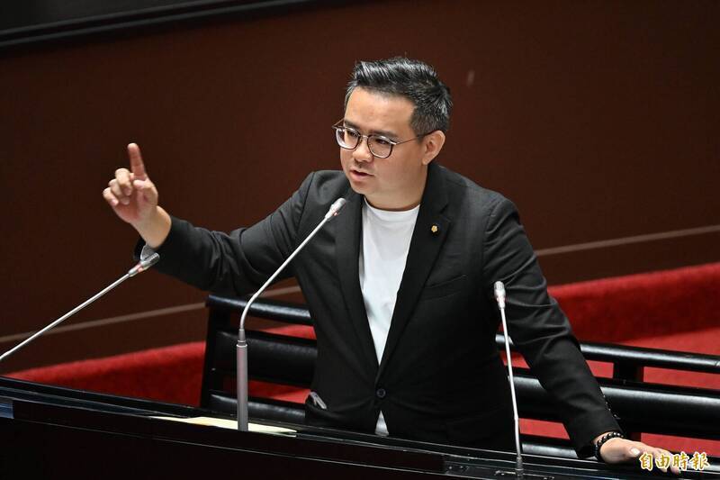 季麟連嗆開除韓國瑜黨籍 黃健豪怒批背後捅刀：應道歉負責