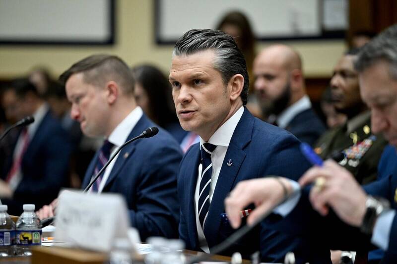 ����ս����  �ո���˹�׶ȳ�ϯ��֤�ᰤ��