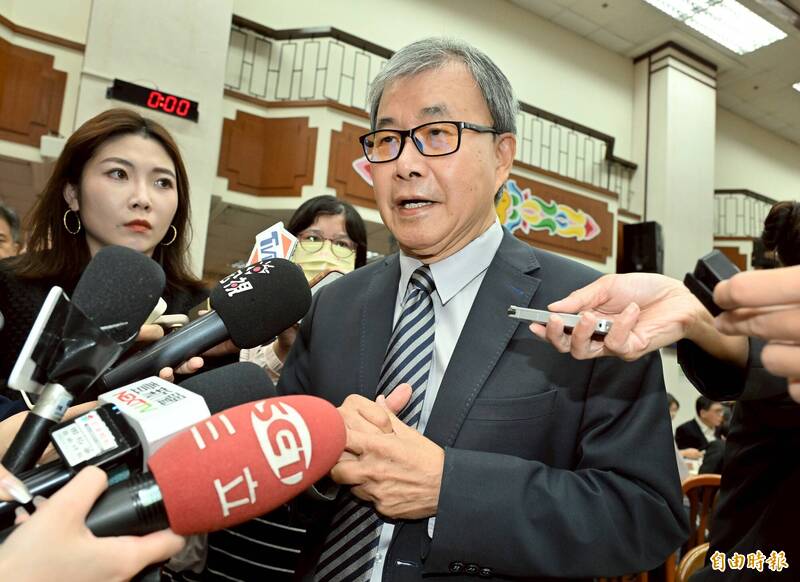 中籍依親學生考上台大  教育部：依現行法律規定辦理