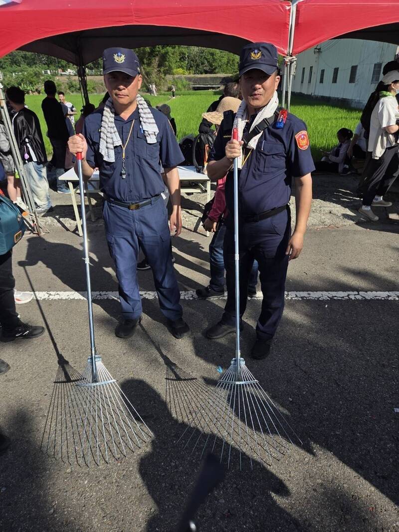 警察拿「九齒釘鈀」護駕？大甲媽遶境神秘法器真相曝光