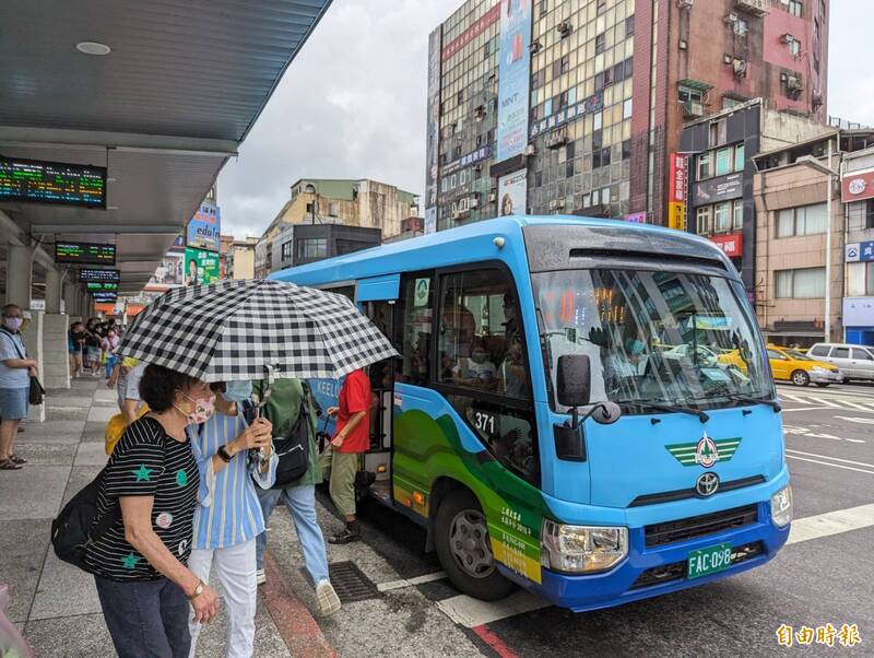 基隆公車補貼票價、司機加薪 議員認無法改善虧損